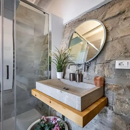 Apartamento Luxury Limonaia With Jacuzzi Near Florence San Jacopo al Girone